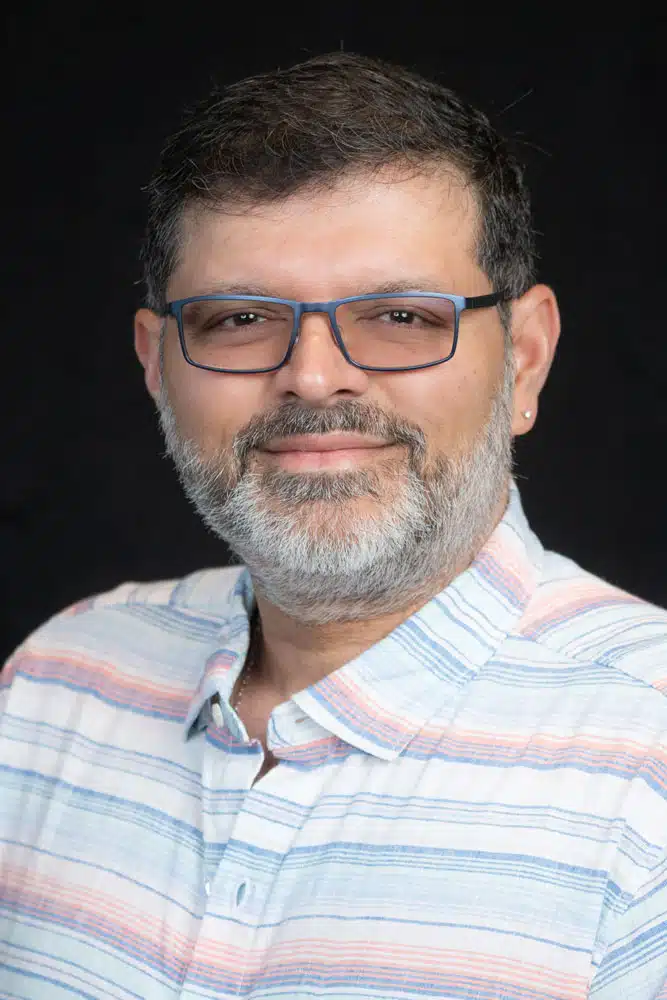 Photo portrait of Dr. Sanjay Kamat, DO